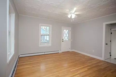 616 Woodman St, Fall River, MA 02724 photo 10