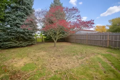 616 Woodman St, Fall River, MA 02724 photo 25