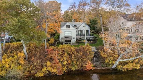 180 Black Cat Rd, Plymouth, MA 02360