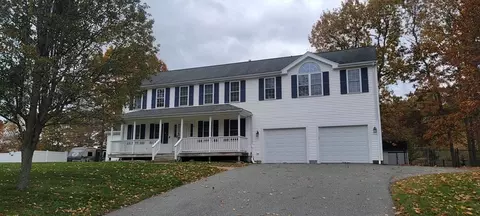 4 Locust Hill Ln, Whitman, MA 02382