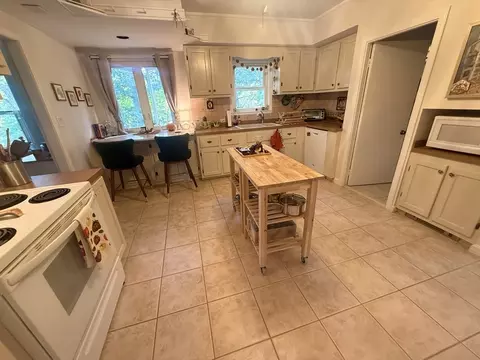 730 School St, Webster, MA 01570 photo 16