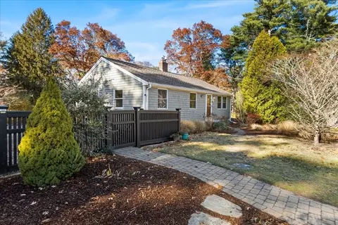 35 Willard, Wareham, MA 02571 photo 3