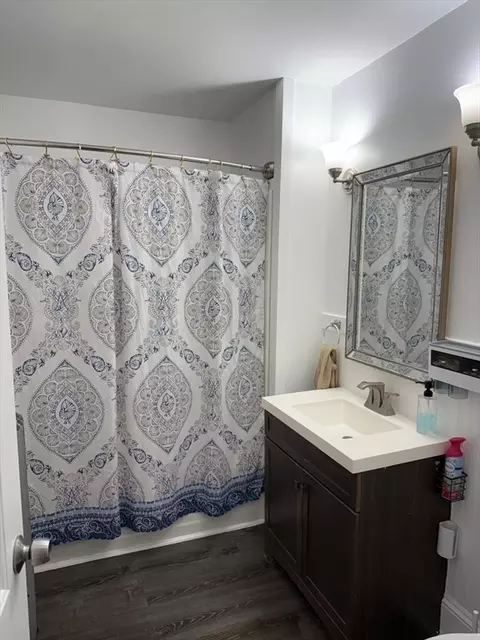 368-370 Eastern Ave, Springfield, MA 01109 photo 4