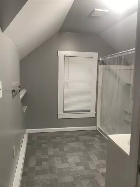 368-370 Eastern Ave, Springfield, MA 01109 photo 17