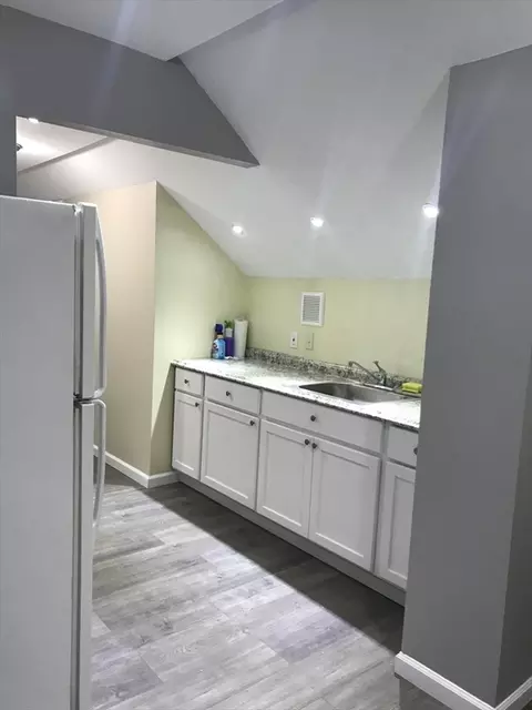 368-370 Eastern Ave, Springfield, MA 01109 photo 15