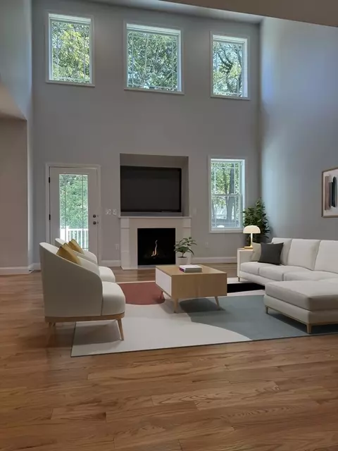 Living - 99 Crystal Brook Dr, Springfield, MA 01118 photo 3 of 5