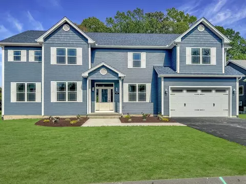 99 Crystal Brook Dr, Springfield, MA 01118