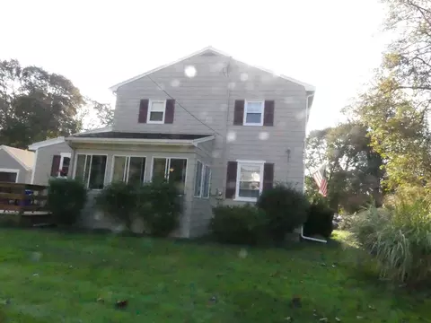 52 Ellsworth Ave, Beverly, MA 01915 photo 3