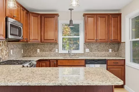 Kitchen - 13 Parkwood Dr, Wareham, MA 02571 photo 2 of 6