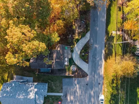 View/Area - 13 Parkwood Dr, Wareham, MA 02571 photo 1 of 10