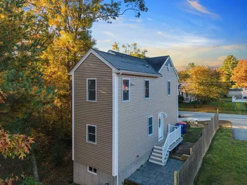Exterior - 13 Parkwood Dr, Wareham, MA 02571 photo 7 of 9