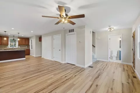 Entry Way - 13 Parkwood Dr, Wareham, MA 02571 photo 1 of 3