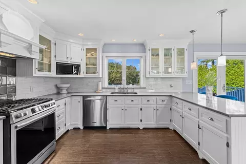 14 Summit Dr, Fairhaven, MA 02719 photo 19