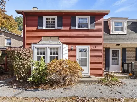 17 Cannongate Rd #87, Tyngsborough, MA 01879