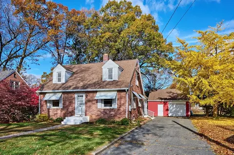 19 Cora St, West Springfield, MA 01089