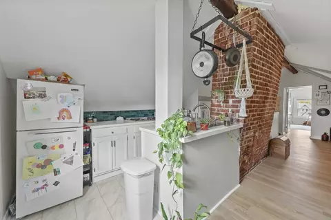 104 Appleton Ave, Pittsfield, MA 01201 photo 34