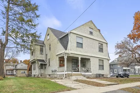 104 Appleton Ave, Pittsfield, MA 01201 photo 2