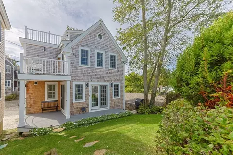 26 Pleasant St UNIT 5, Provincetown, MA 02657