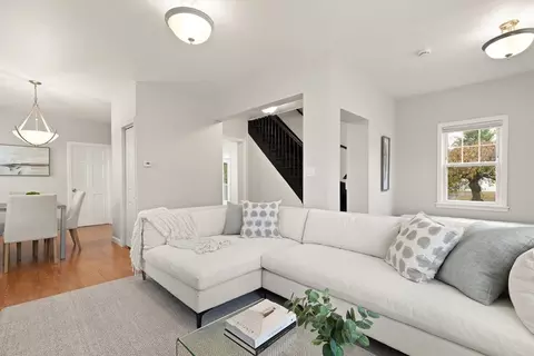 93 Bay State Rd, Methuen, MA 01844