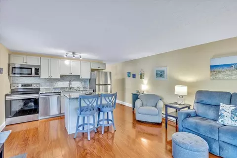 844 Route 28 #2A, Yarmouth, MA 02664