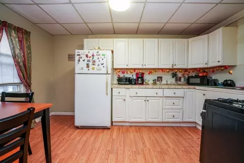 83 Jencks St, Fall River, MA 02723 photo 5