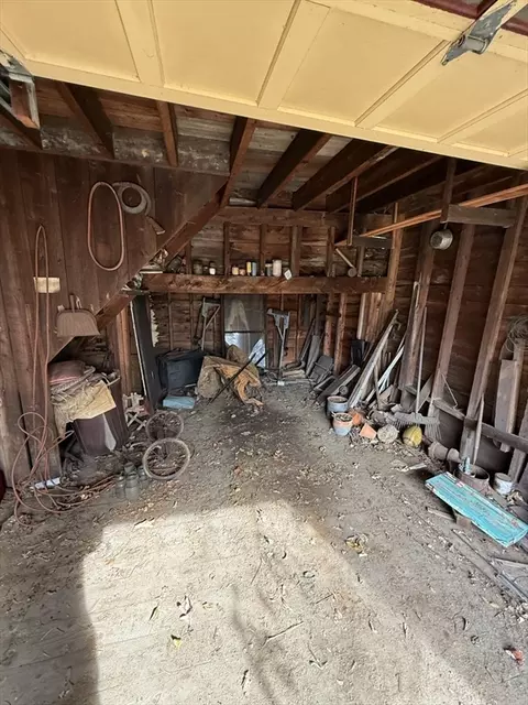 102 Mechanic St, Orange, MA 01364 photo 6
