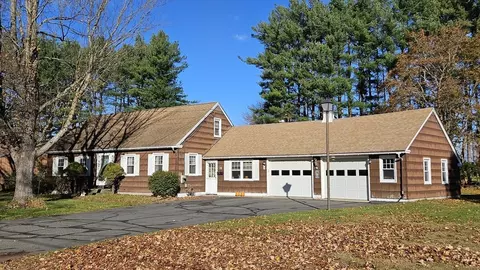13 Captain Lathrop Dr, Deerfield, MA 01373