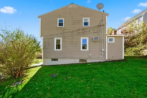 Exterior - 3 Huron Ave, Worcester, MA 01605 photo 4 of 4