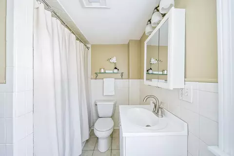 Bath - 3 Huron Ave, Worcester, MA 01605 photo 2 of 2