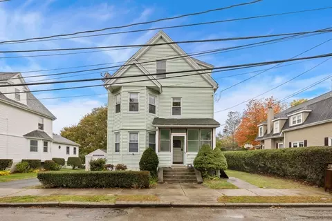 17 Crescent St, Newton, MA 02465