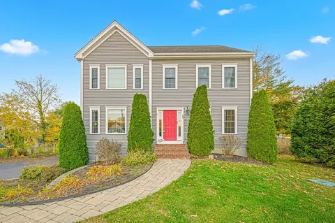 67 Center St, Easton, MA 02356
