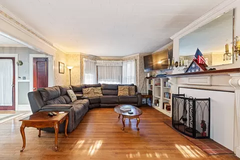 303 Florence St, Fall River, MA 02720 photo 6