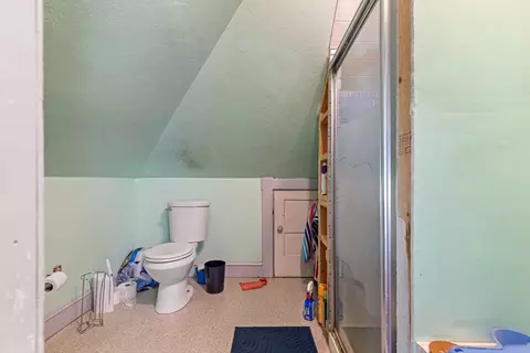 303 Florence St, Fall River, MA 02720 photo 33