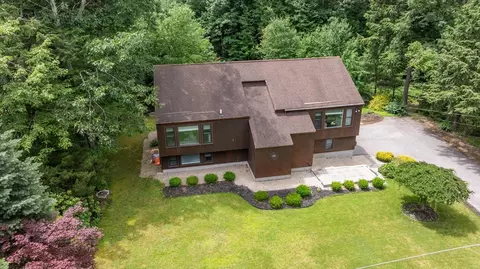 43 Boxwood Cir, Milford, NH 03055