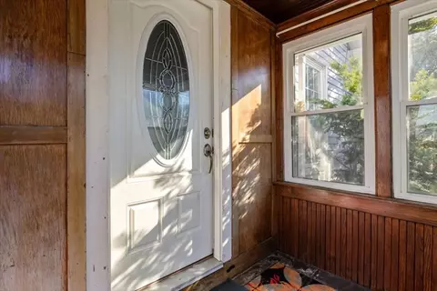 Exterior - 244 Shute St, Everett, MA 02149 photo 4 of 8