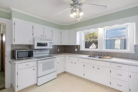 Kitchen - 244 Shute St, Everett, MA 02149 photo 1 of 4