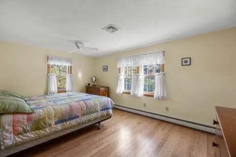 Bedroom - 21 Compass Ln, Dennis, MA 02638 photo 3 of 7