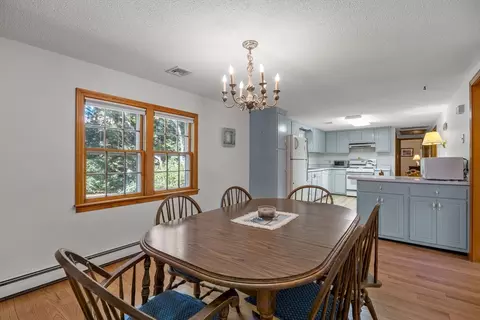 Dining - 21 Compass Ln, Dennis, MA 02638 photo 2 of 3