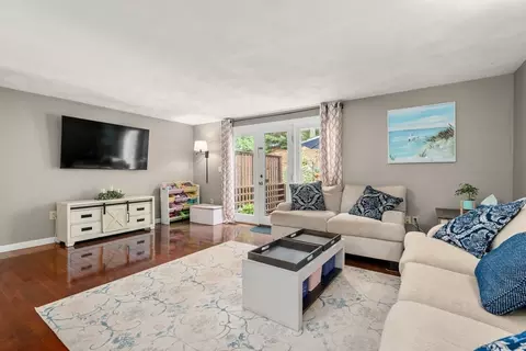 10 Oak Ridge Dr #5, Maynard, MA 01754 photo 2