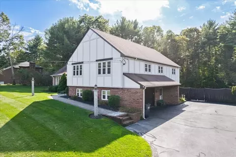 84 Diniz Dr, Raynham, MA 02767