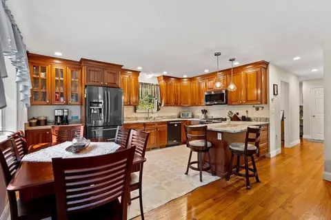 228 Common Ln, Beverly, MA 01915 photo 11