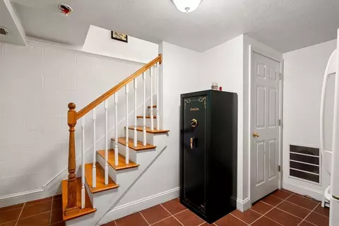 228 Common Ln, Beverly, MA 01915 photo 38