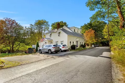 228 Common Ln, Beverly, MA 01915 photo 4