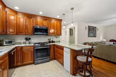 228 Common Ln, Beverly, MA 01915 photo 14
