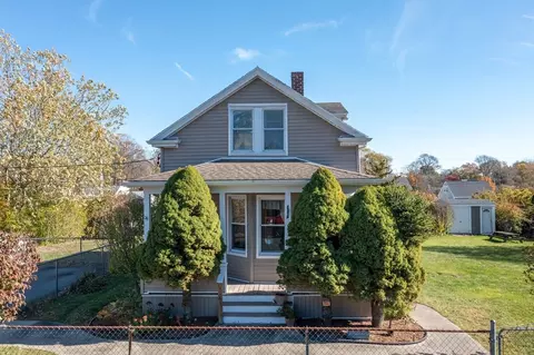35 Suffolk Ave, Dartmouth, MA 02747