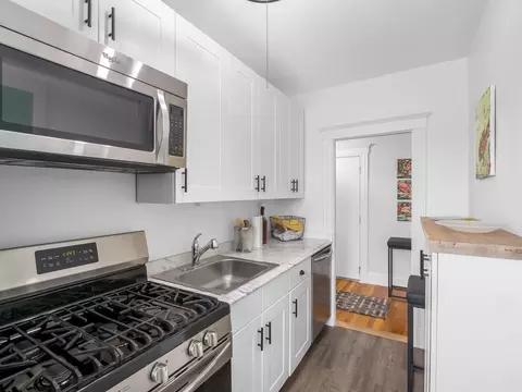 Kitchen - 68 Linden St #46, Everett, MA 02149 photo 3 of 4