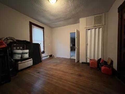 Bedroom - 34 Wellesley St, Springfield, MA 01109 photo 1 of 2