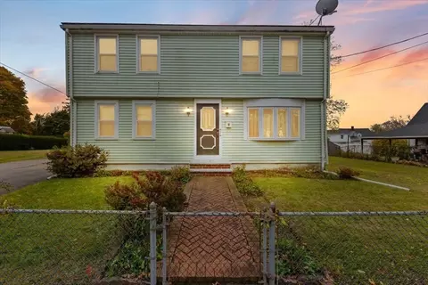 9 Jefferson St, Taunton, MA 02780