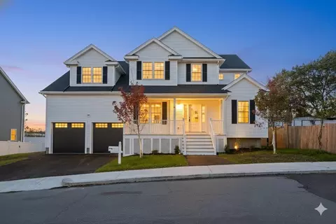 184 Bredeens Ln, Revere, MA 02151