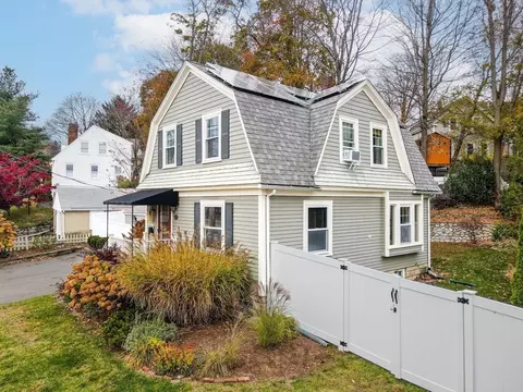 103 High St, Reading, MA 01867 photo 2